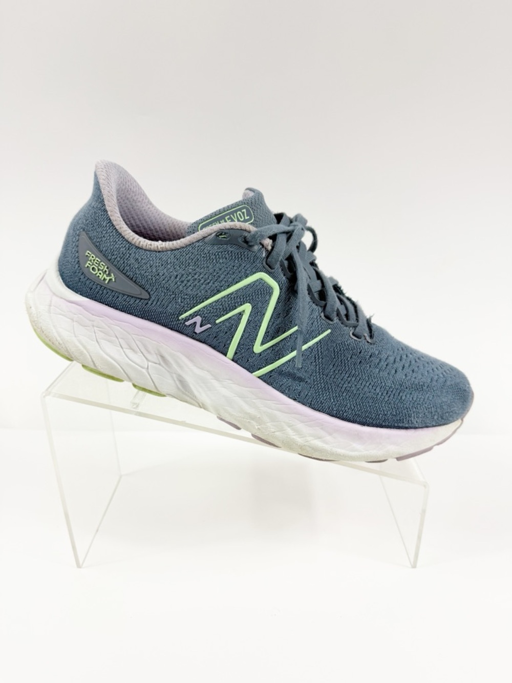 New Balance Fresh Foam X EVOZ Women's Gray Knit Running Shoes with Lime Accents - Picture 7 of 9